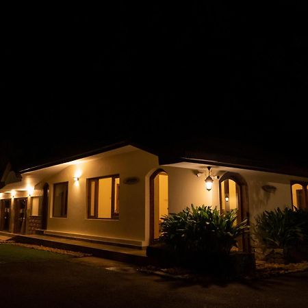 Carmelia Haven Resort Текади Екстериор снимка
